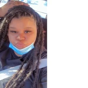 Meet your Posher, Corrina